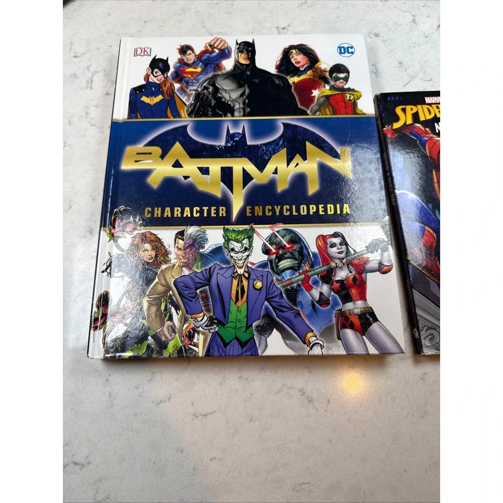 Marvel DC Superhero Book Lot Batman‎ Encyclopedia Alpha Block Spider-Man Sound